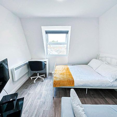 מיידסטון Lovely Studio Apartment מראה חיצוני תמונה