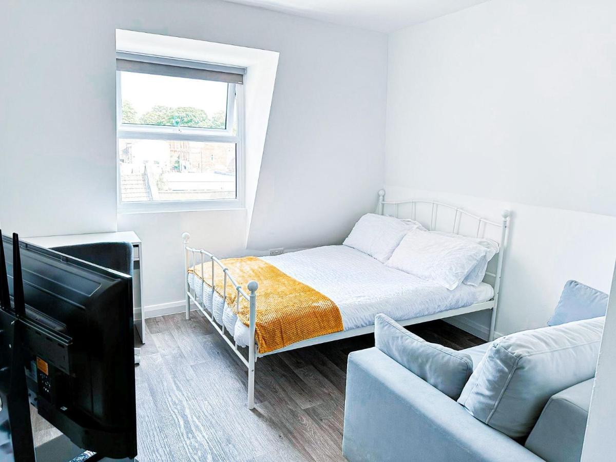 מיידסטון Lovely Studio Apartment מראה חיצוני תמונה